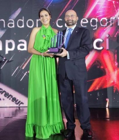 Regina Espinoza Athié ganadora del premio “EY Entrepreneur of the Year Impacto Social” 